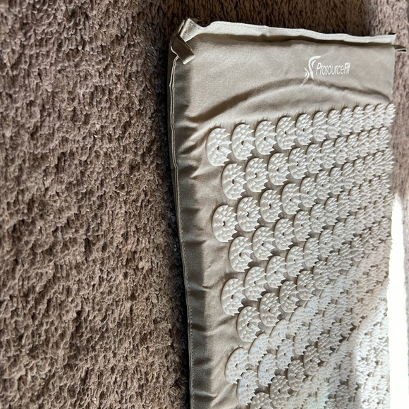 Prosource Fit Acupressure Mat and Pillow - Picture 3 of 6